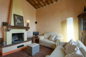 ALTIDO Lovely Flat for 4 in Tuscan village of Mensano
